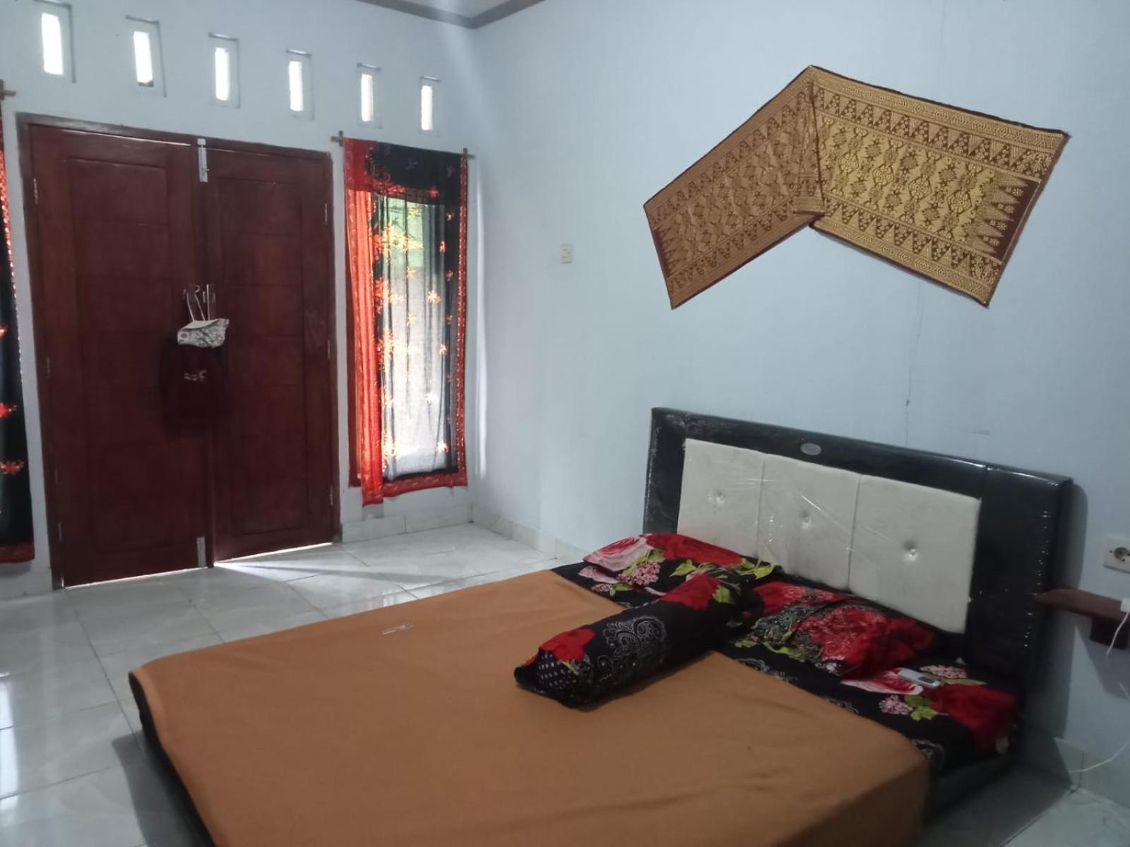 Roby Homestay Kuta  Zewnętrze zdjęcie