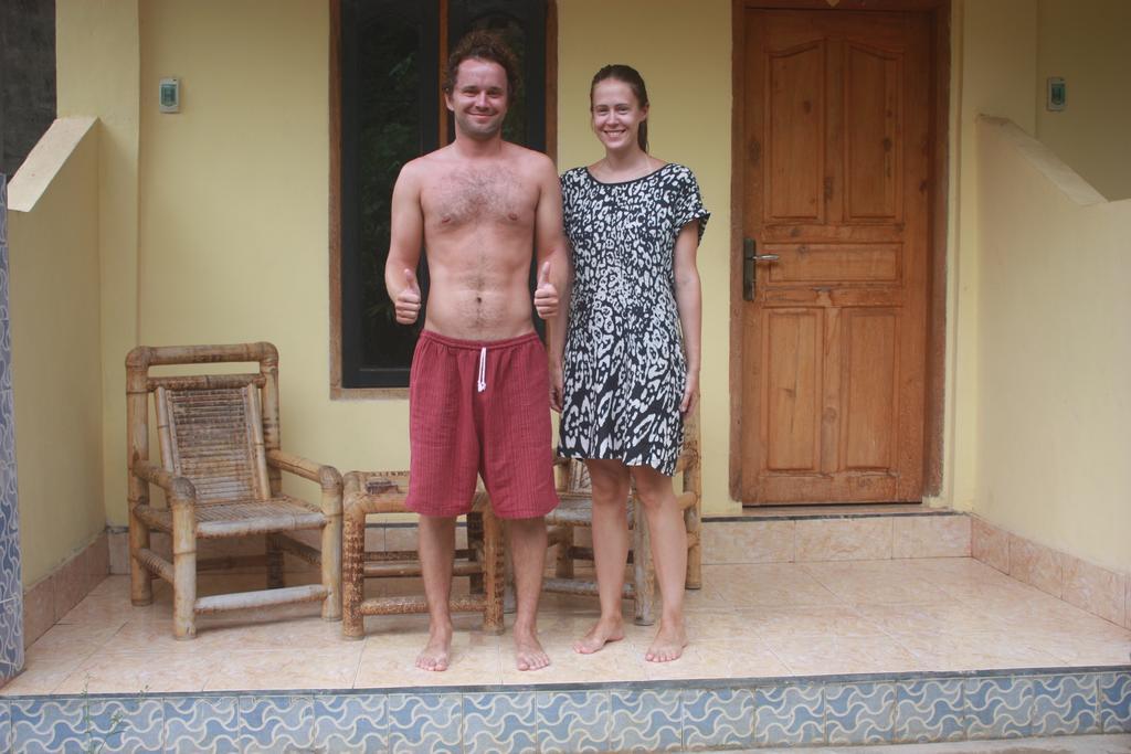 Roby Homestay Kuta  Zewnętrze zdjęcie